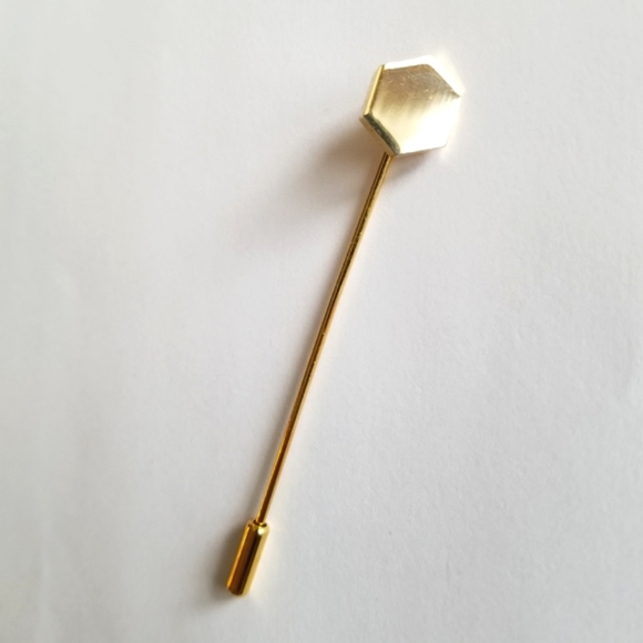Vintage stickpin hexagon honeycomb shape hexagonal gold tone - Picture 1 of 8